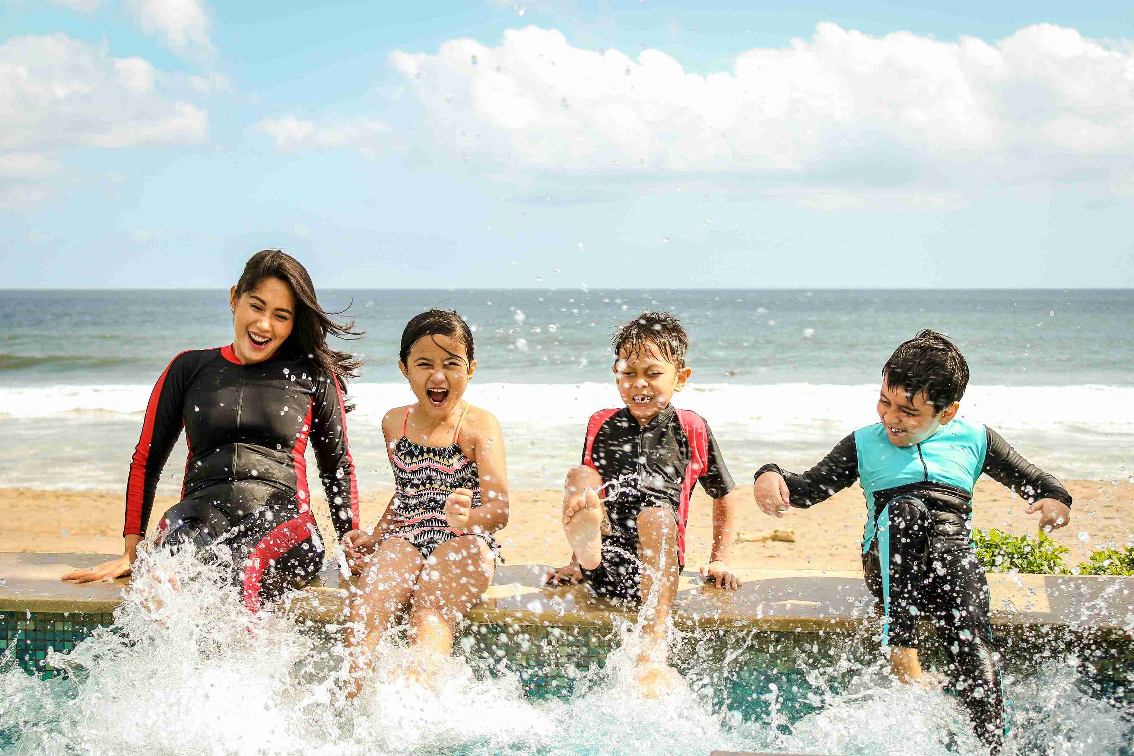 Beragam Manfaat Berenang Untuk Semua Kalangan